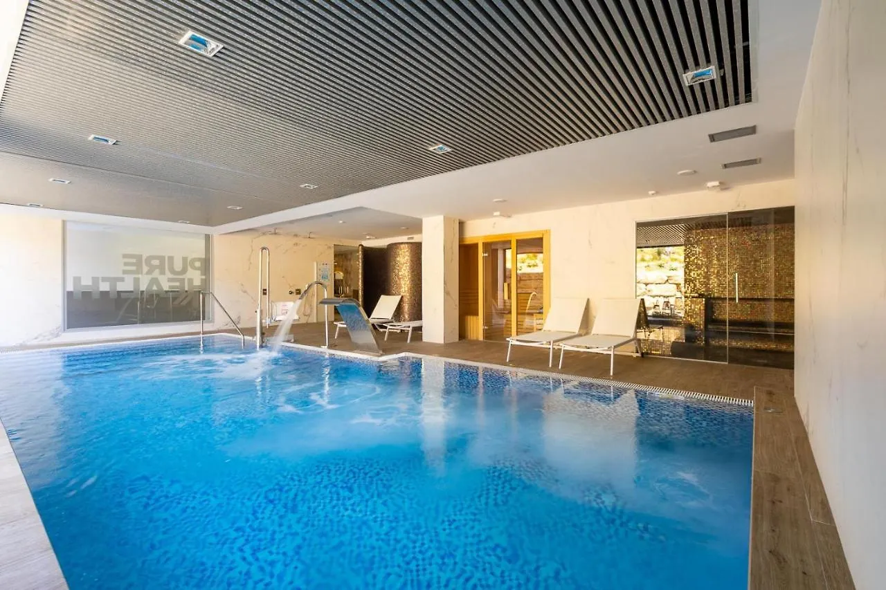 The Golden Oasis Penthouse Apartment Estepona